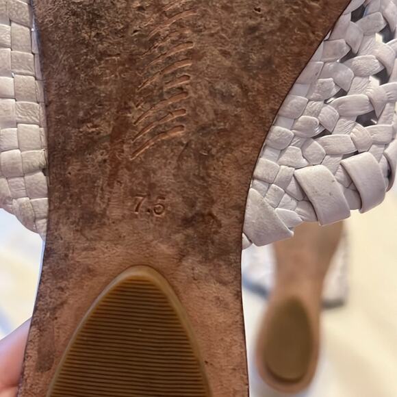Paige Alana Woven Leather Mules - White size 7.5 - Picture 6 of 6